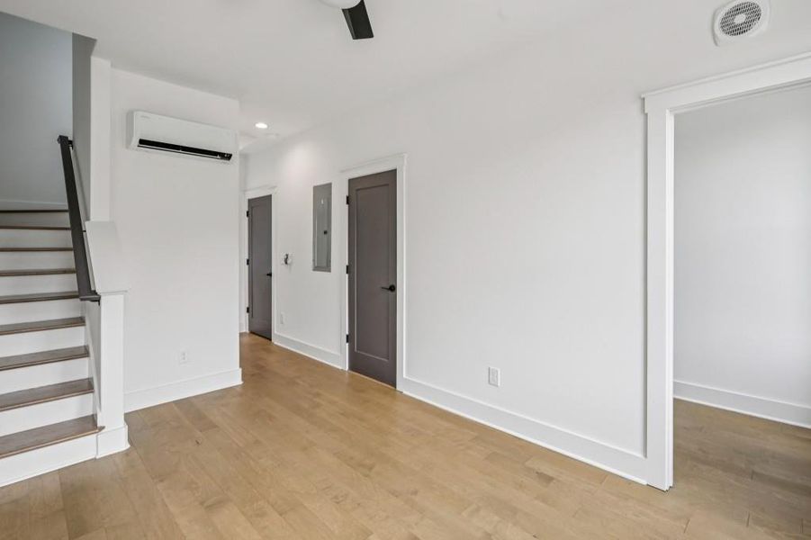 Spacious, unfurnished interior of a new home in , Atlanta (Image 30).