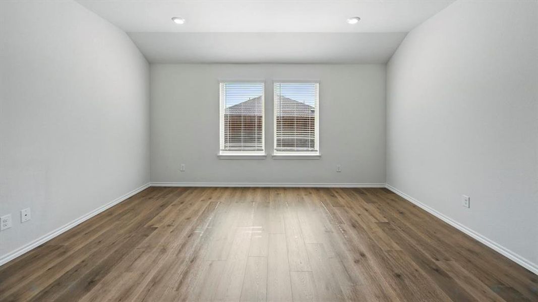 Spacious, unfurnished interior of a new home in Sanger Circle, Sanger (Image 30).