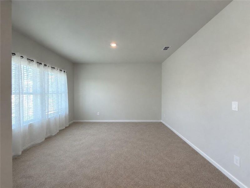 Spacious, unfurnished interior of a new home in Martin Springs - Estate Series, Lawrenceville (Image 24).