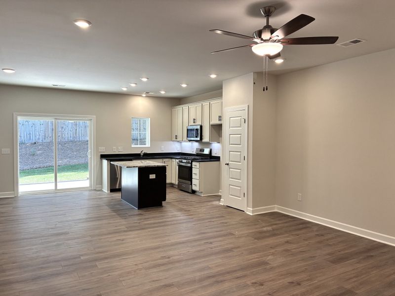 Image 18 of a home in Miller Park.