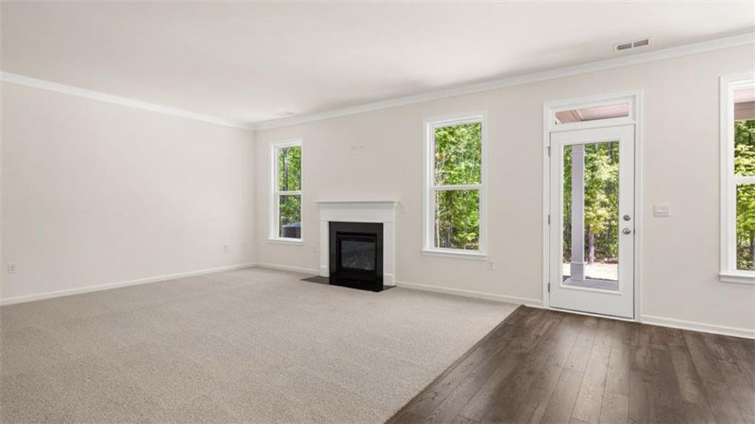 Spacious, unfurnished interior of a new home in Evergreen Crossing, Locust Grove (Image 32).