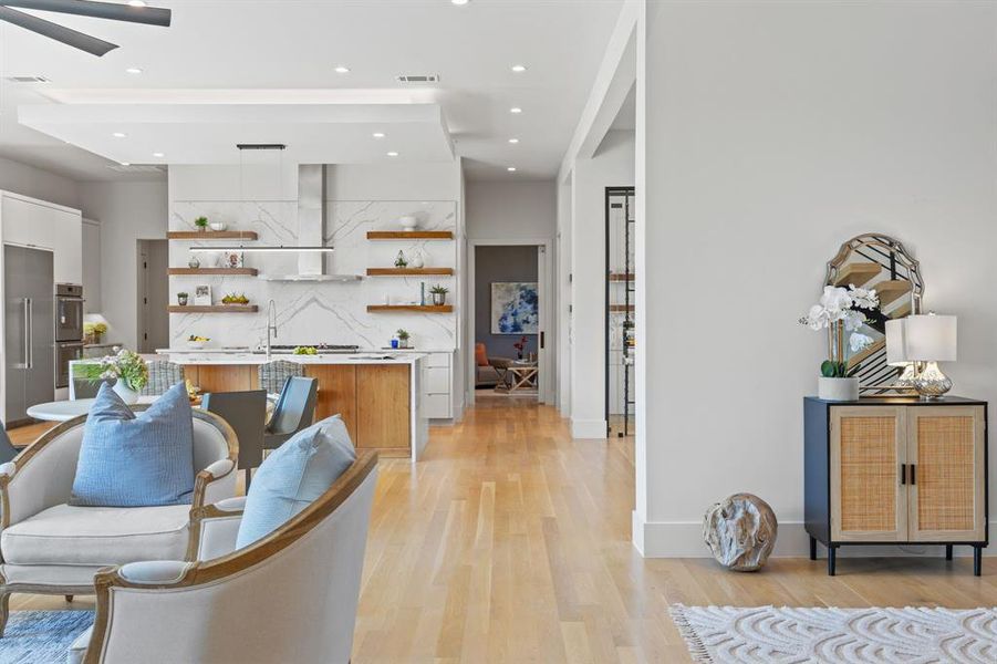 Furnished interior view inside a new home in , Dallas (Image 19). Furnished interior view inside a new home in , Dallas (Image 19).