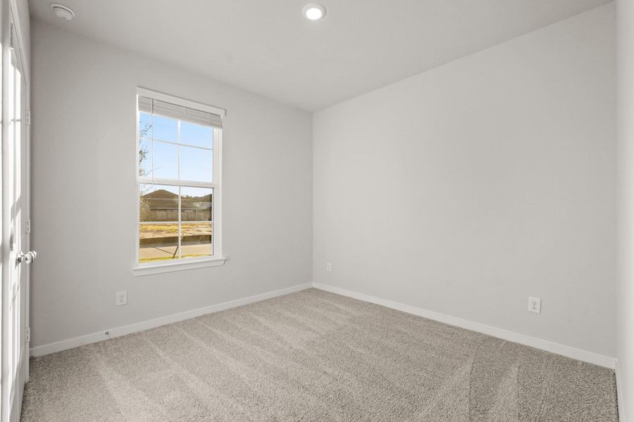 Spacious, unfurnished interior of a new home in Magnolia Springs, Montgomery (Image 21).