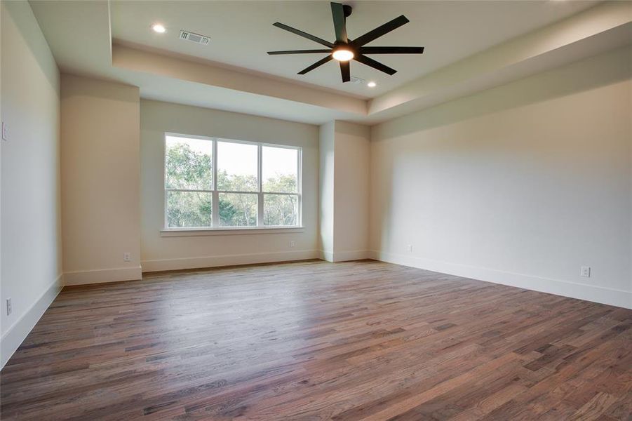 Spacious, unfurnished interior of a new home in , Gunter (Image 28). Spacious, unfurnished interior of a new home in , Gunter (Image 28).