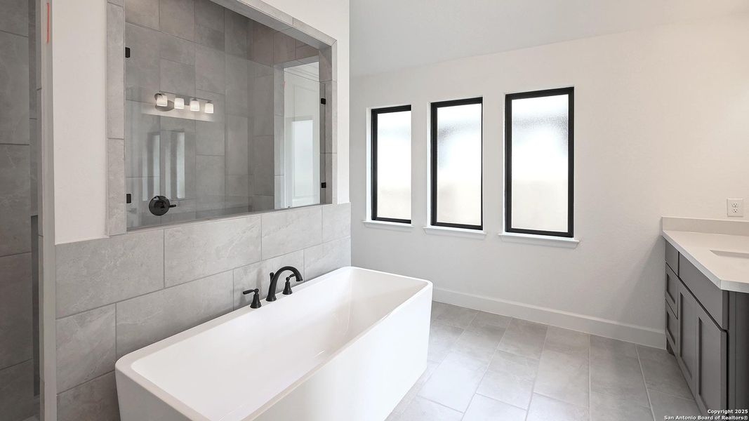 Furnished interior view inside a new home in Veramendi 60', New Braunfels (Image 10).