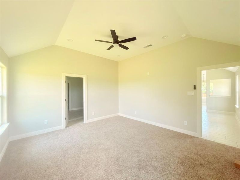 Spacious, unfurnished interior of a new home in , Mineral Wells (Image 15).