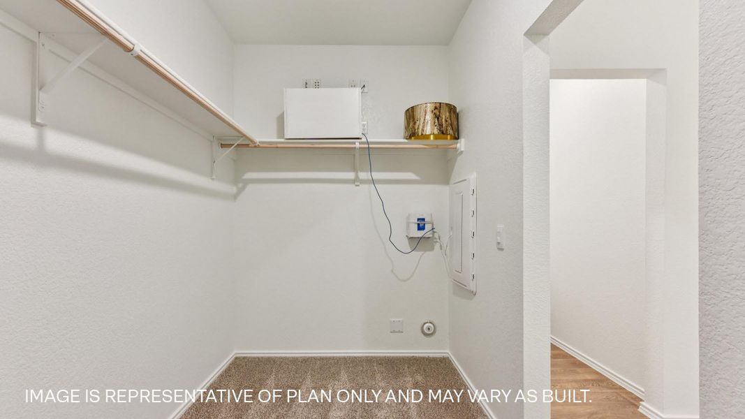 Spacious, unfurnished interior of a new home in Palomino, Manor (Image 18).