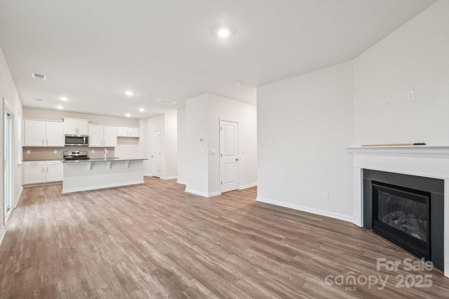 Spacious, unfurnished interior of a new home in Laurelbrook, Sherrills Ford (Image 9).