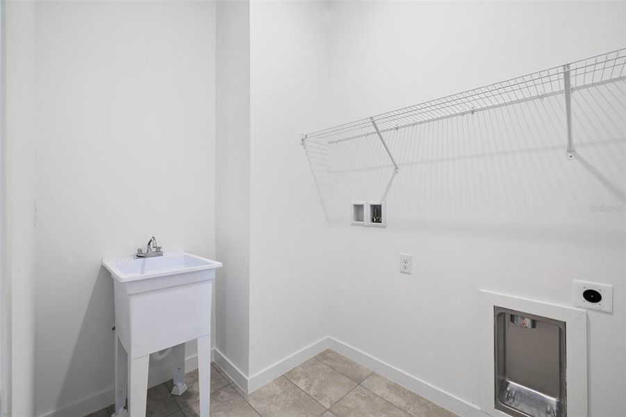 Spacious, unfurnished interior of a new home in , Ocala (Image 35). Spacious, unfurnished interior of a new home in , Ocala (Image 35).