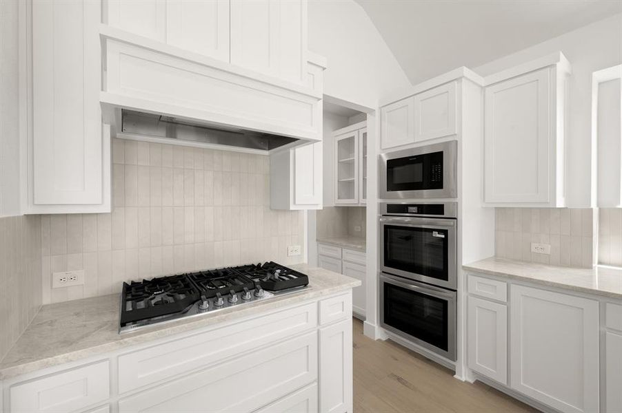 3738 Milwaulkee- Kitchen-4