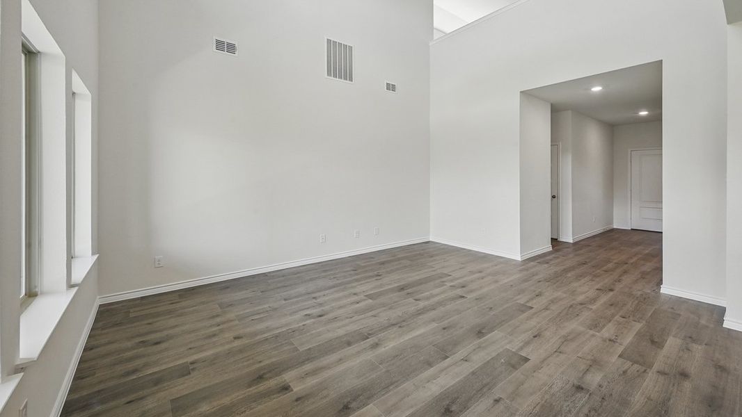 Spacious, unfurnished interior of a new home in Lilybrooke at Legacy Hills, Celina (Image 5).