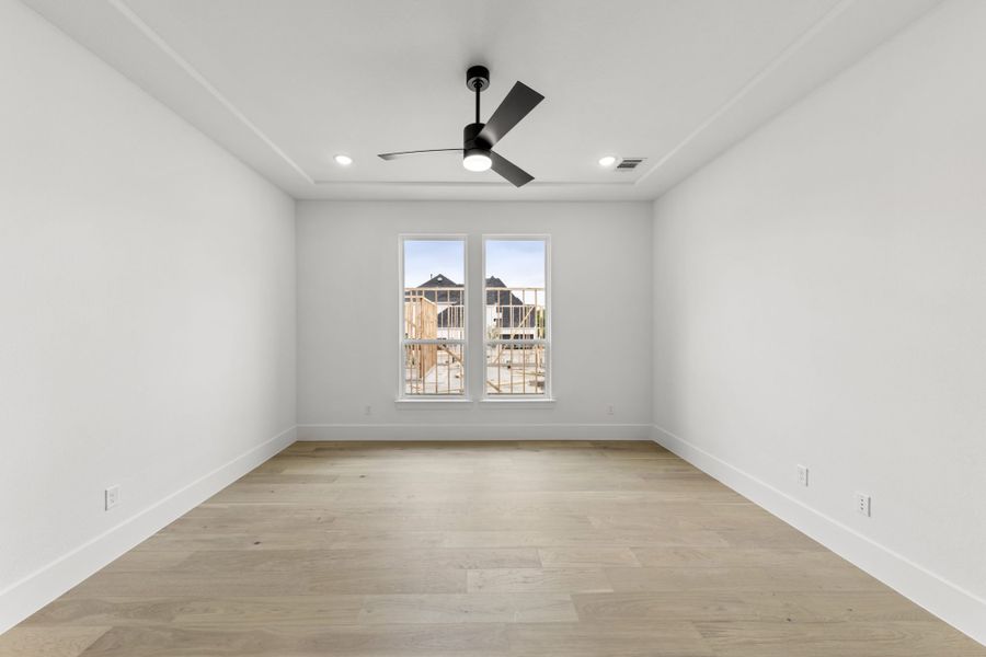 Representative unfurnished interior of a home built from the 6051 by Tradition Homes in Mustang Lakes, McKinney (Image 13).