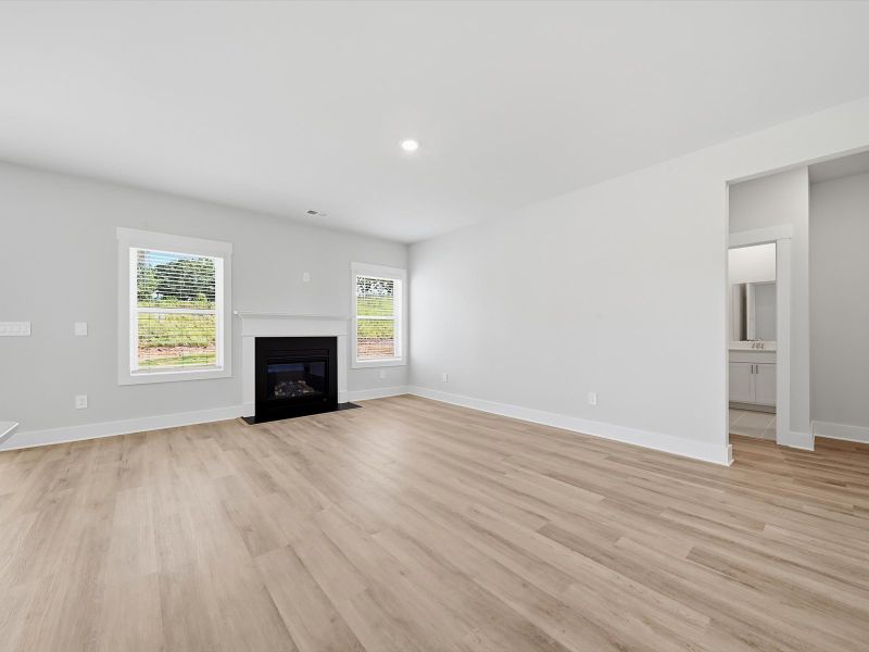 Spacious, unfurnished interior of a new home in Ashby Woods, Boiling Springs (Image 13). Spacious, unfurnished interior of a new home in Ashby Woods, Boiling Springs (Image 13).