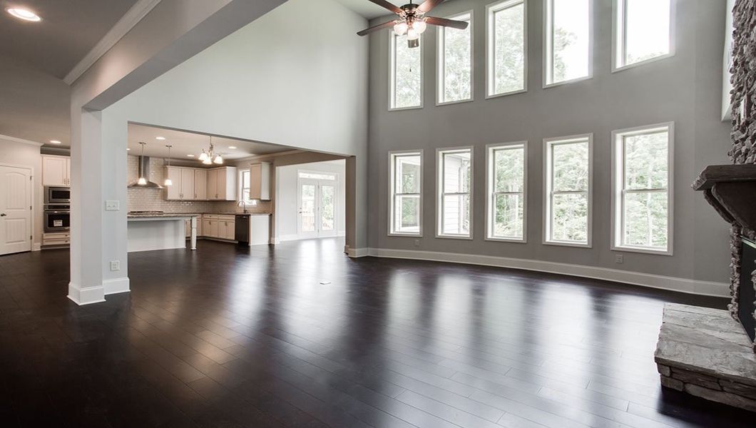 Representative unfurnished interior of a home built from the Edinburgh by D.R. Horton in Thalley Creek Estates, Cumming (Image 19).