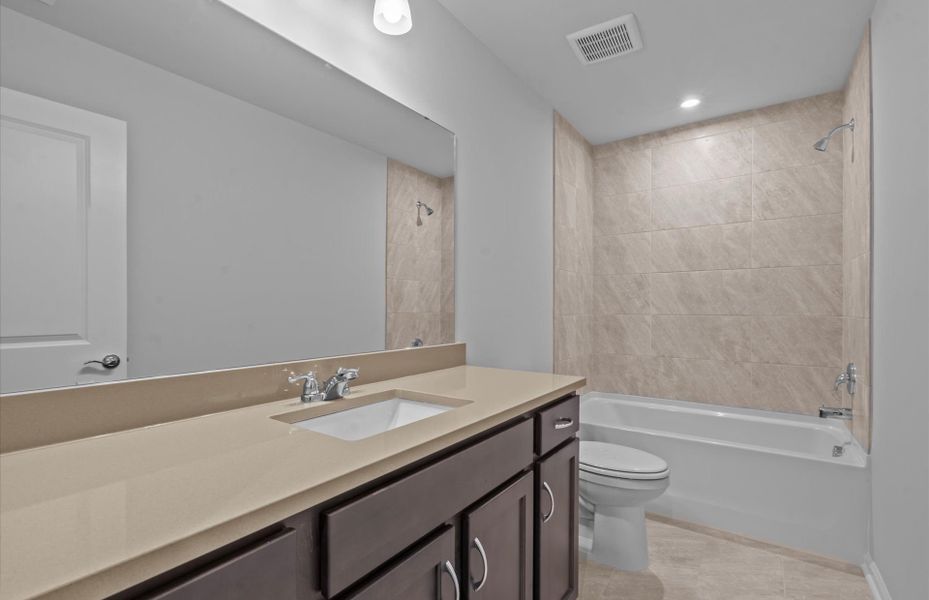 Furnished interior view inside a new home in Fox Hollow, Spartanburg (Image 13).