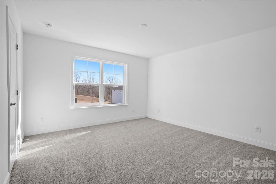 Spacious, unfurnished interior of a new home in Elmbrook, Indian Trail (Image 23).