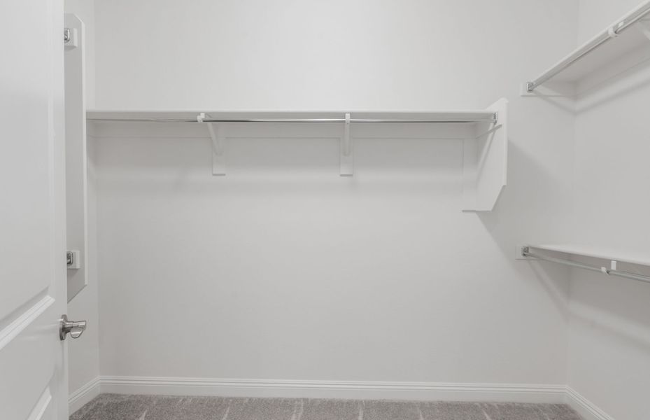 Spacious, unfurnished interior of a new home in Sun City Festival, Buckeye (Image 18).