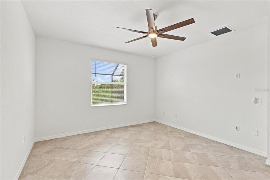 Spacious, unfurnished interior of a new home in , Venice (Image 40).