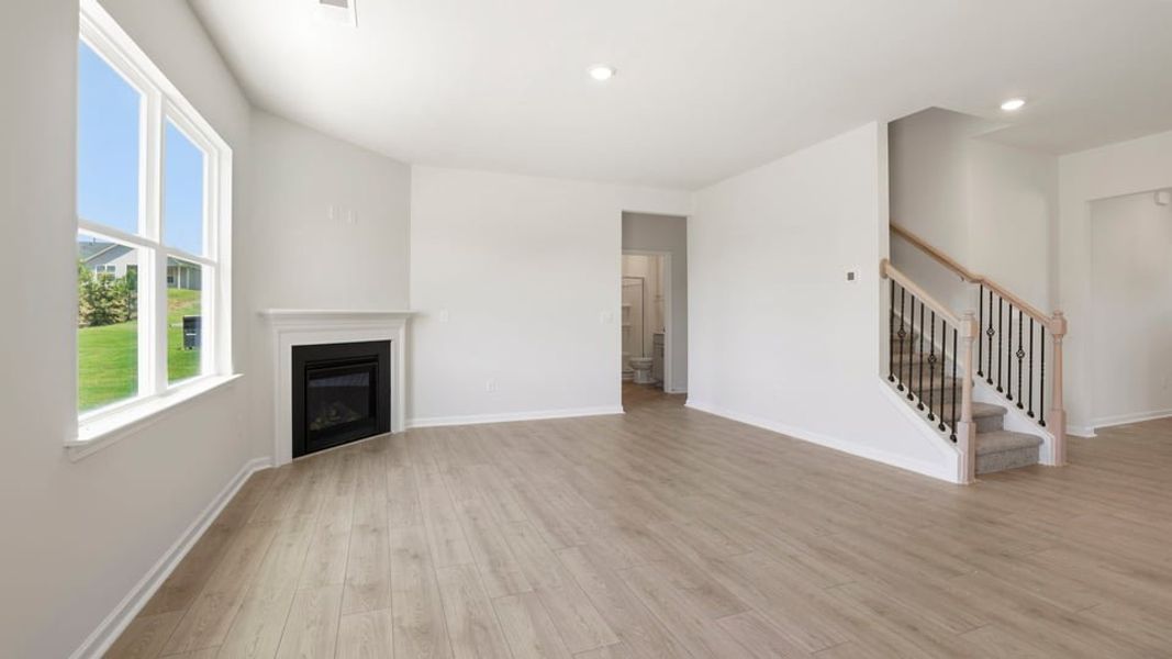 Spacious, unfurnished interior of a new home in Palmetto Valley, Anderson (Image 22).