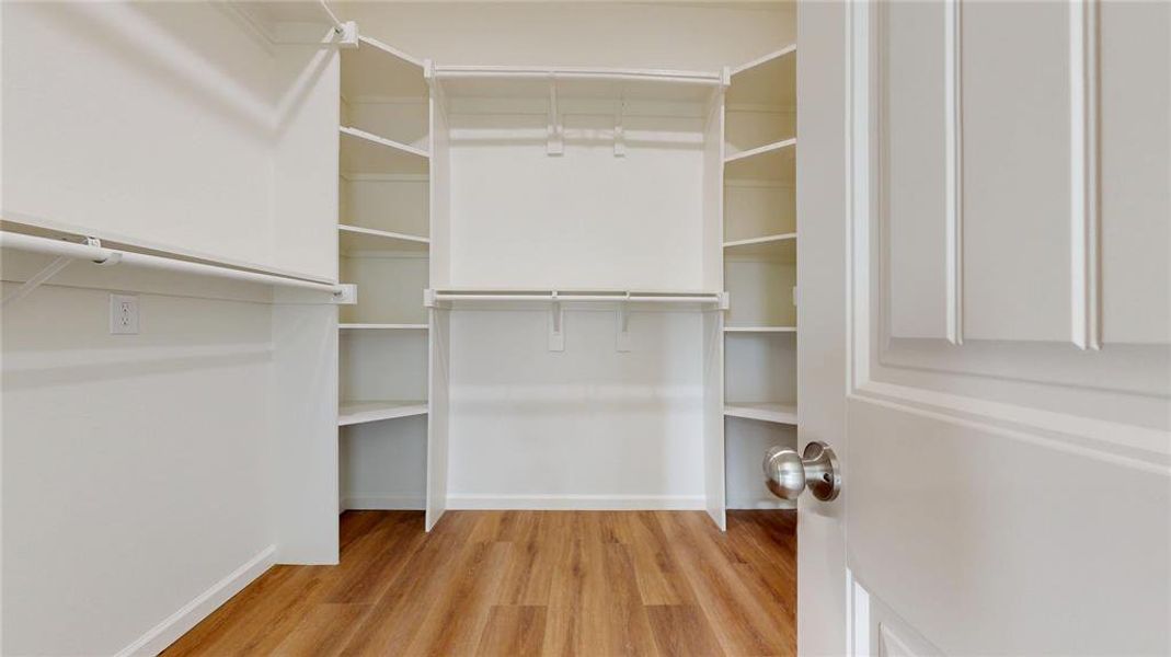 Spacious, unfurnished interior of a new home in , Point (Image 27).