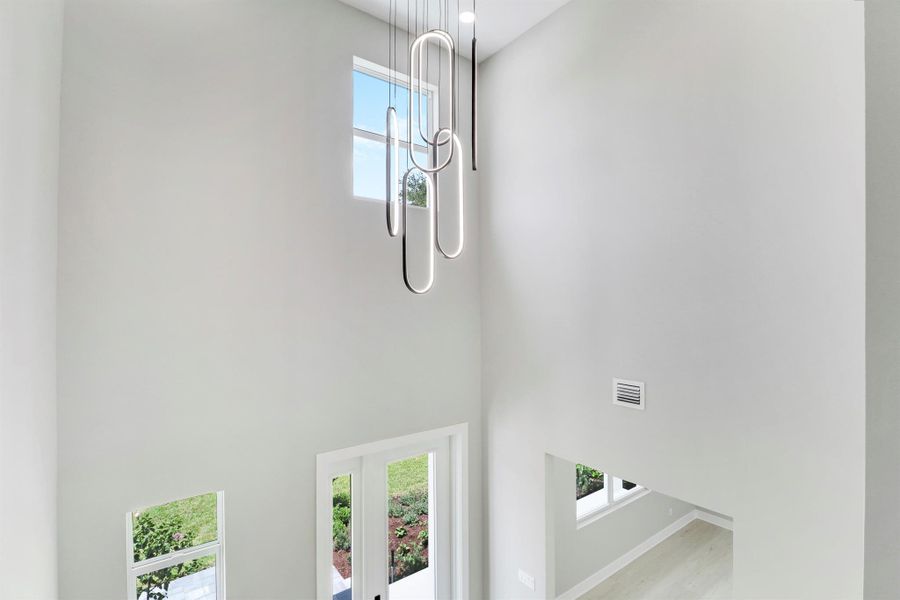 Spacious, unfurnished interior of a new home in , Jensen Beach (Image 44).