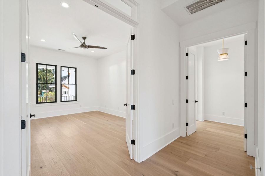 Spacious, unfurnished interior of a new home in , Ravenel (Image 65).