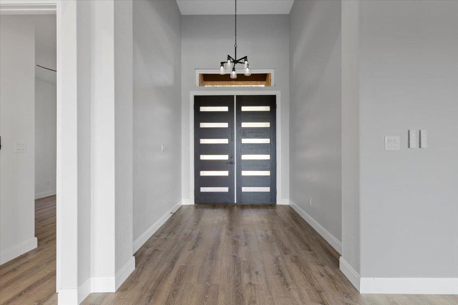 Spacious, unfurnished interior of a new home in , Bastrop (Image 22).