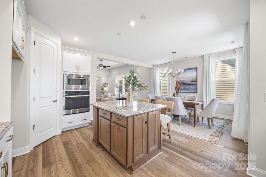 Furnished interior view inside a new home in Handsmill on Lake Wylie, York (Image 4).