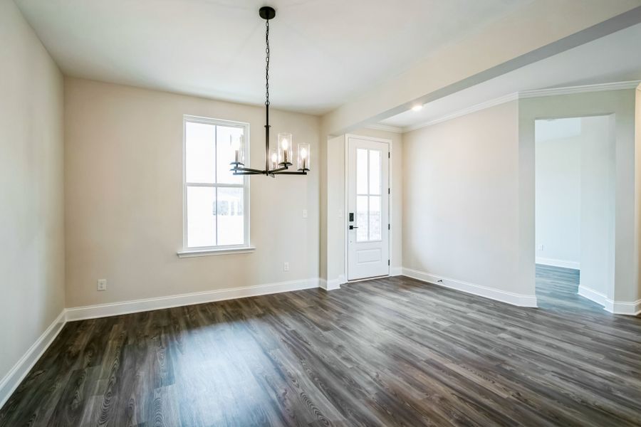 Representative unfurnished interior of a home built from the Warren by UnionMain Homes in Austin Springs, Bethlehem (Image 13).