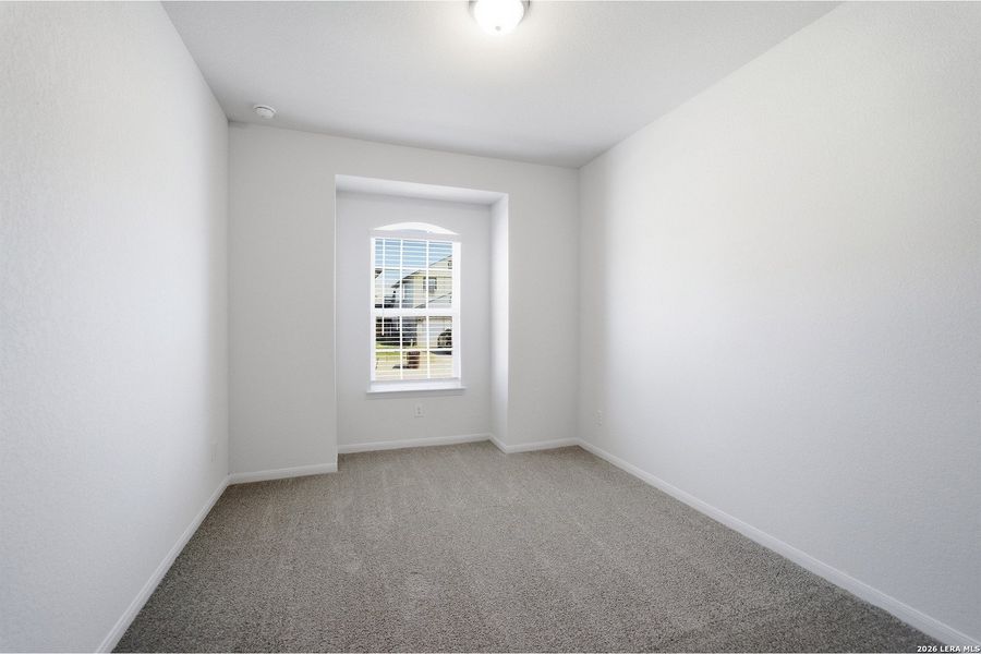 Spacious, unfurnished interior of a new home in Laurel Vistas, San Antonio (Image 24).