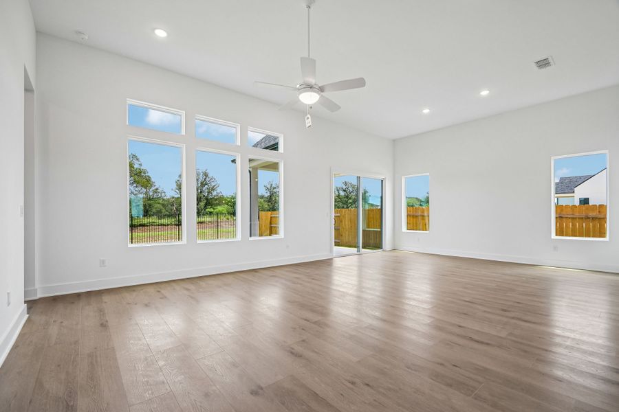 Spacious, unfurnished interior of a new home in Freedom at Anthem, Kyle (Image 14).