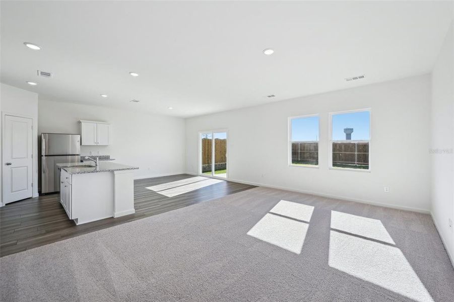 Spacious, unfurnished interior of a new home in Pelham Square, Deland (Image 36).