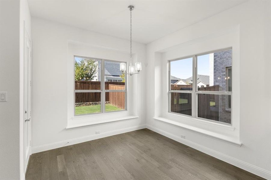 11. 3802 Windmere - Nook