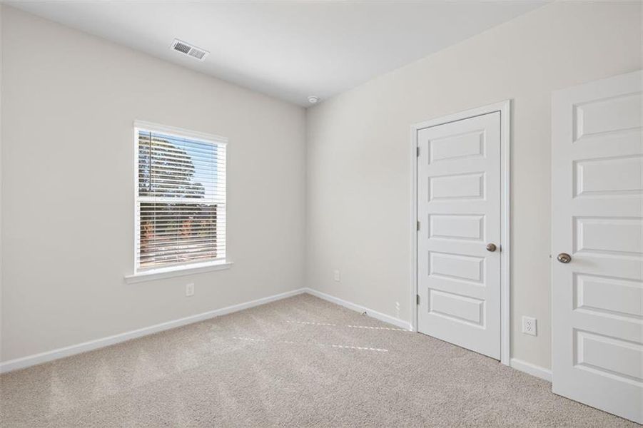 Spacious, unfurnished interior of a new home in Franklin Manor, Lawrenceville (Image 36).