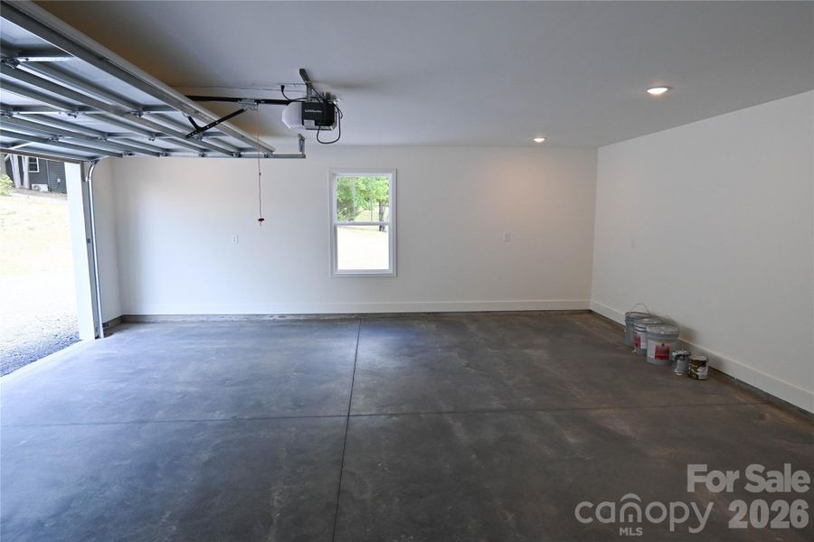 Spacious, unfurnished interior of a new home in , Clover (Image 16).