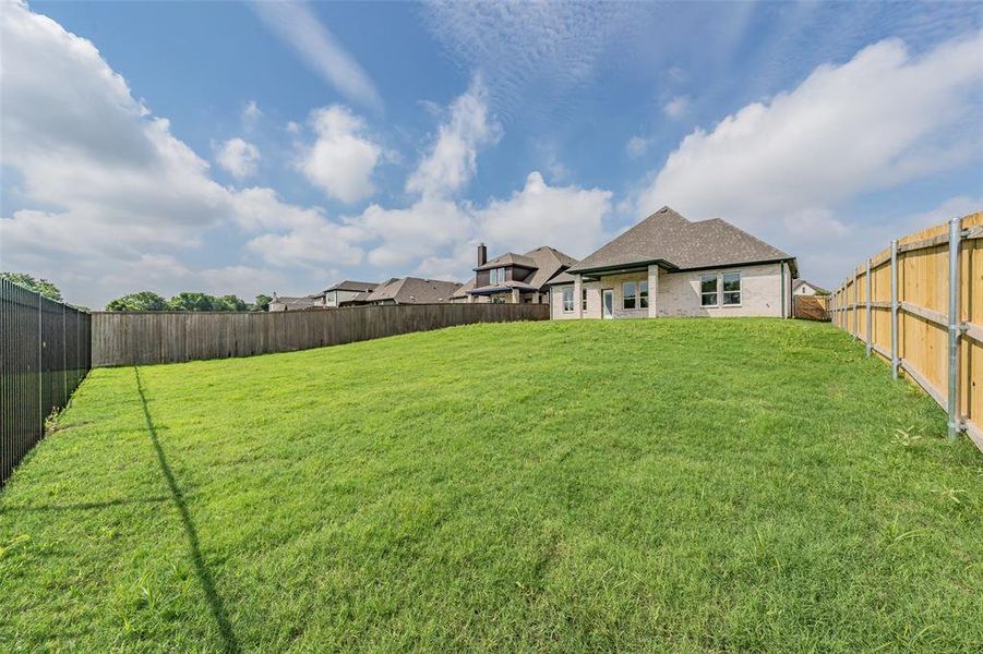 Exterior details and patio area of a home in , Fort Worth (Image 22).