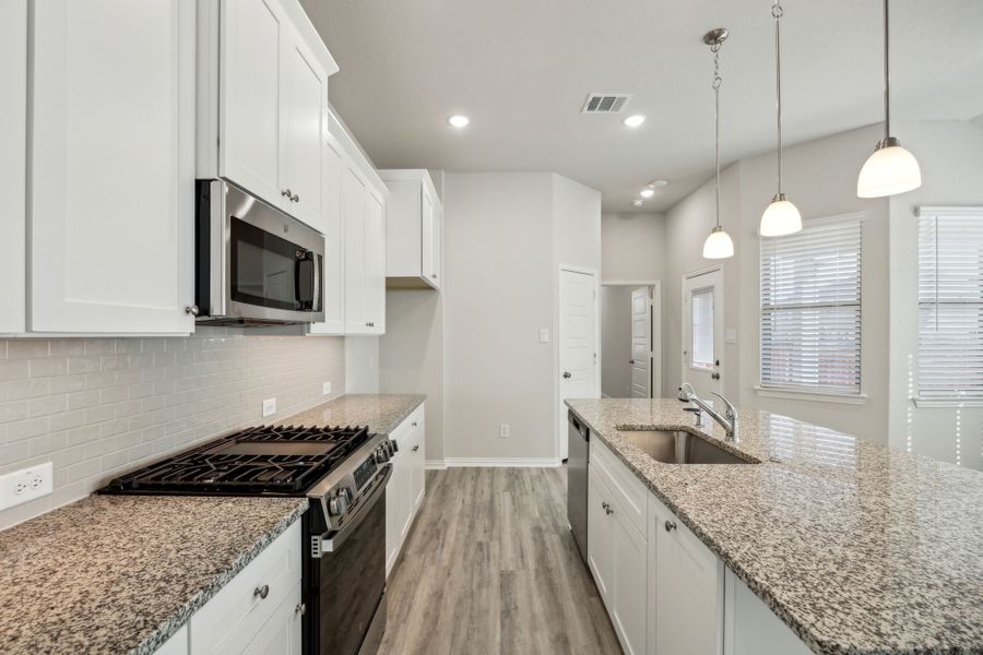 Image 16 of a home in Heartland. Image 16 of a home in Heartland.