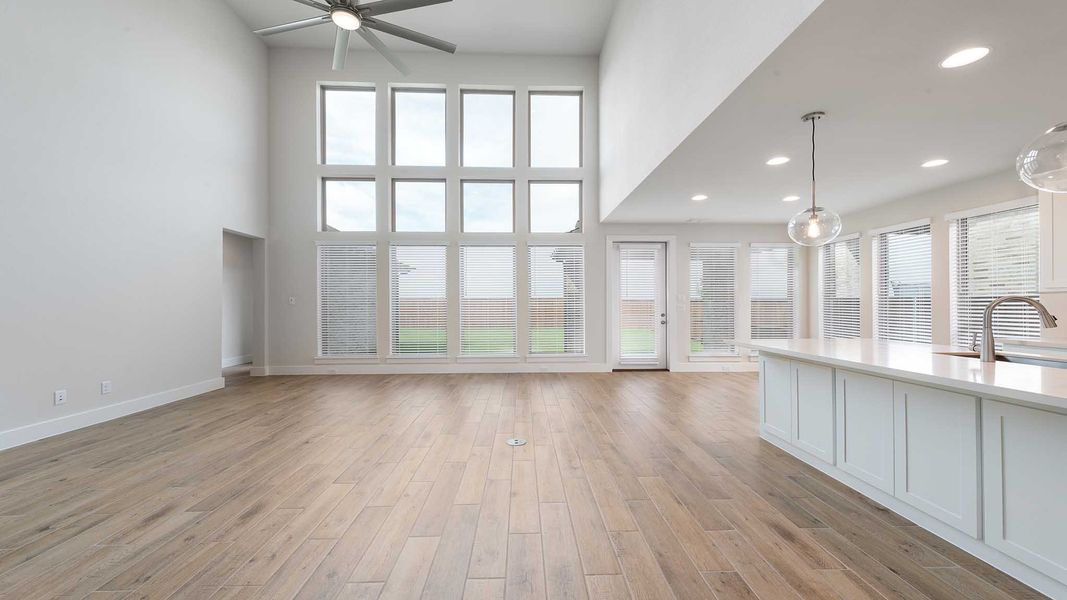 Spacious, unfurnished interior of a new home in Devonshire - Reserve 60', Forney (Image 19).