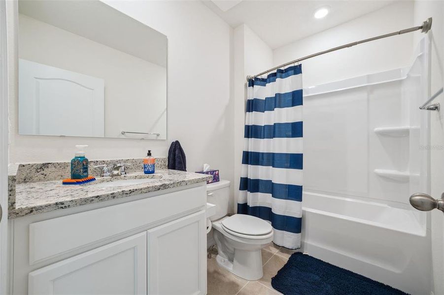 Furnished interior view inside a new home in Buena Lago, St. Cloud (Image 10).