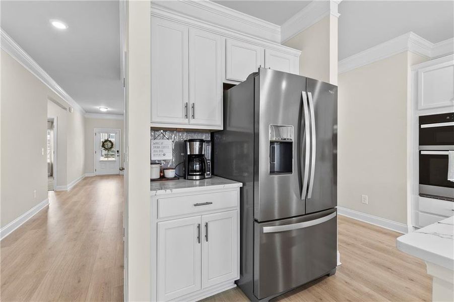 Furnished interior view inside a new home in Laurel Cove, Hoschton (Image 10).