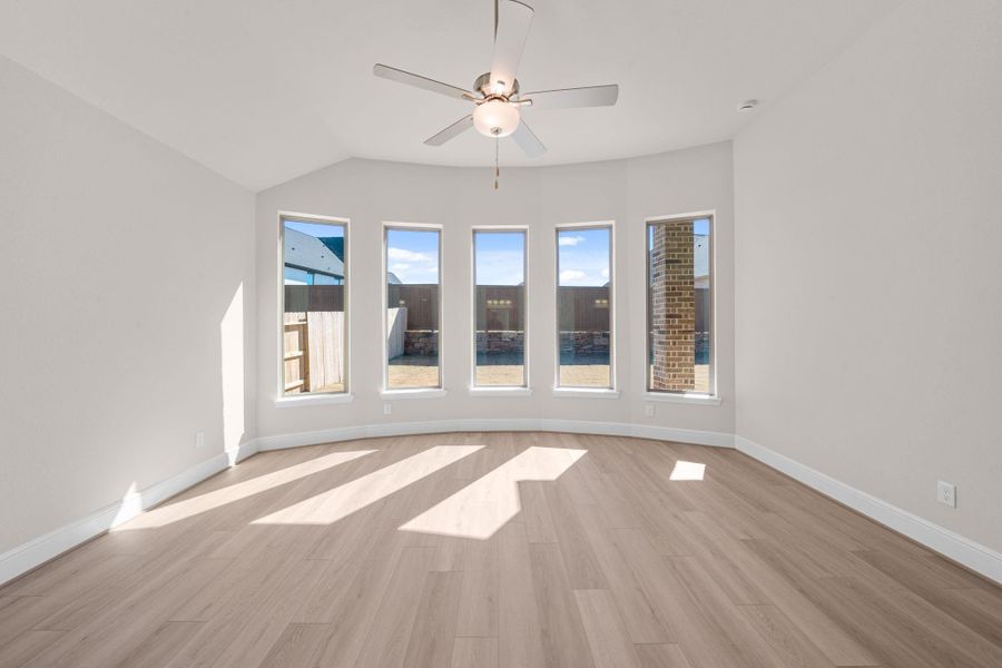 Spacious, unfurnished interior of a new home in Chambers Creek, Willis (Image 25).