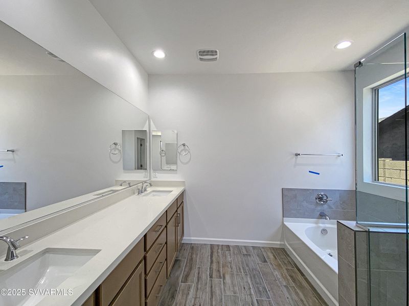 377 Malachite (2) 377 Malachite (2)