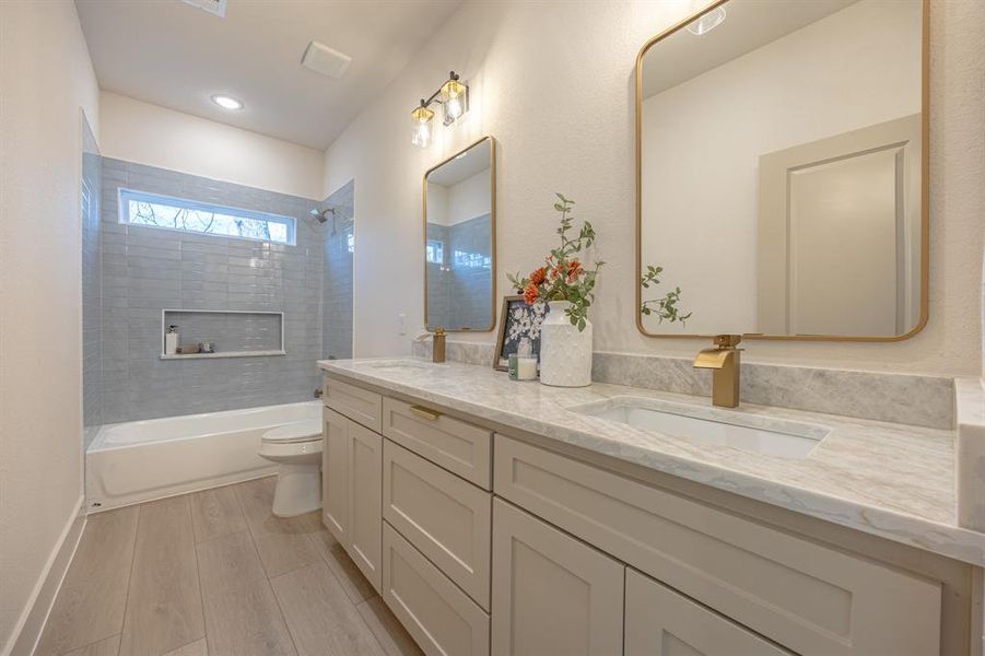 Furnished interior view inside a new home in , Fort Worth (Image 26). Furnished interior view inside a new home in , Fort Worth (Image 26).