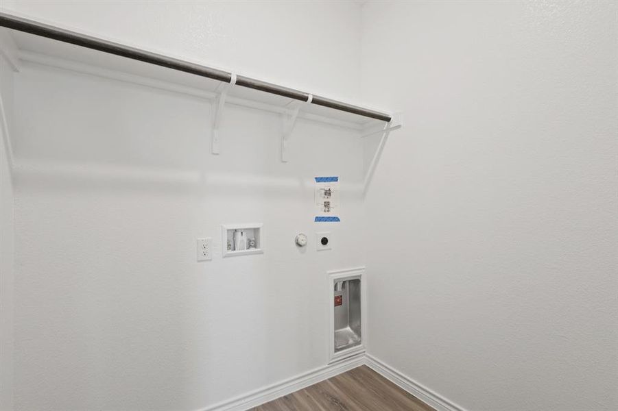 Spacious, unfurnished interior of a new home in Retreat at Fossil Creek, Fort Worth (Image 15). Spacious, unfurnished interior of a new home in Retreat at Fossil Creek, Fort Worth (Image 15).