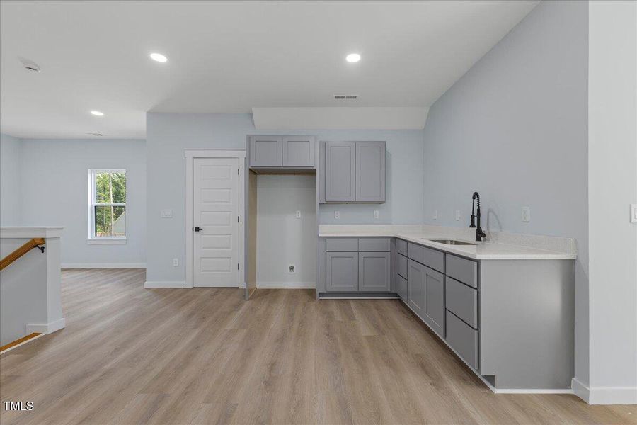 51-123-125 Ottawa Dr