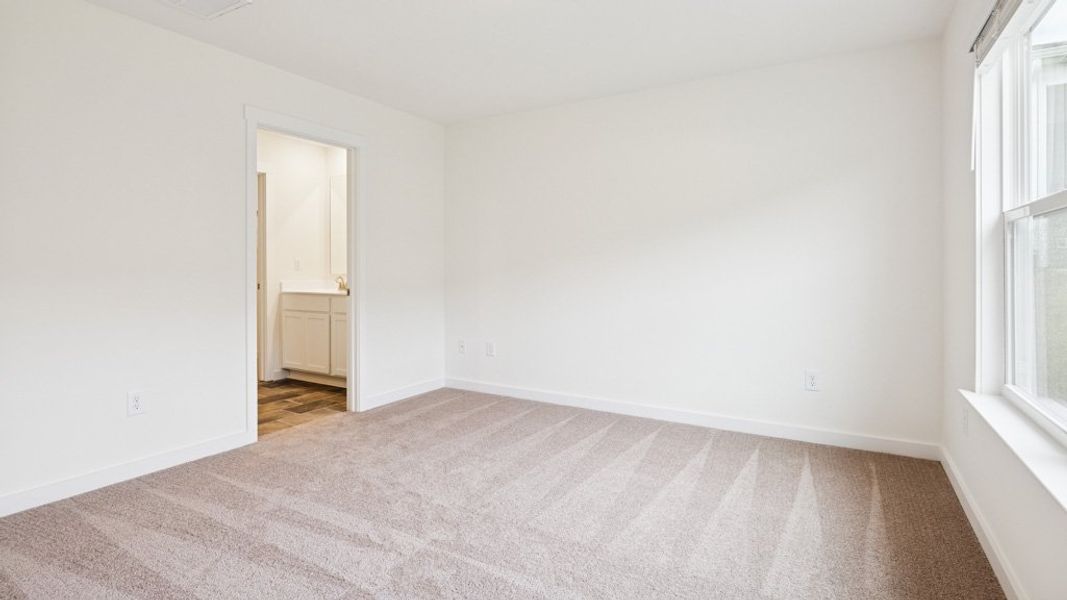 Spacious, unfurnished interior of a new home in Emory Creek, Harriman (Image 16).