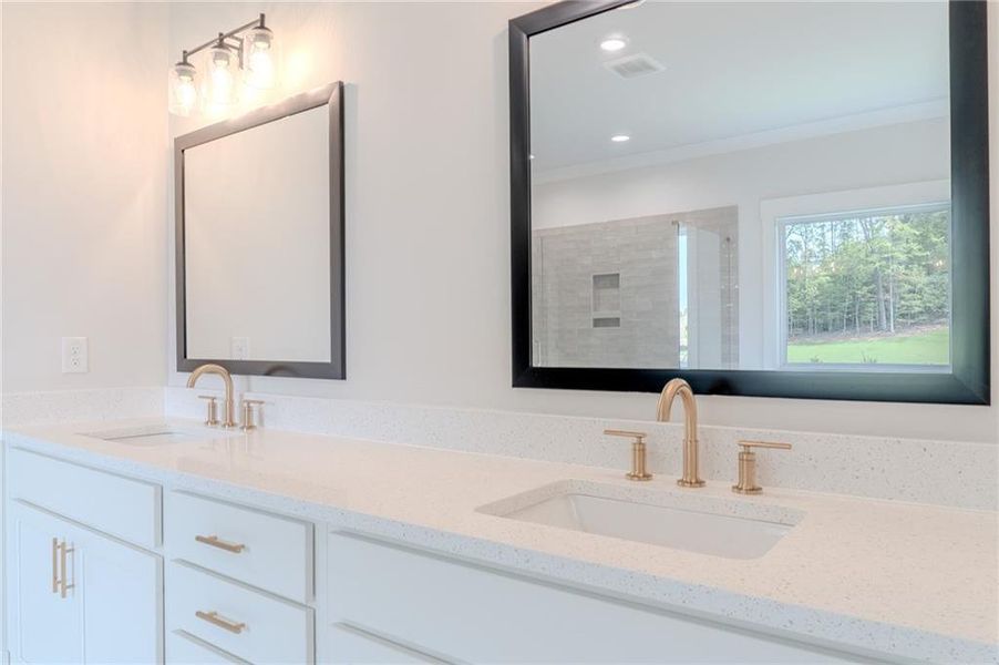 Close-up of interior finishes inside a home in Spring Creek, Monroe (Image 17). Close-up of interior finishes inside a home in Spring Creek, Monroe (Image 17).
