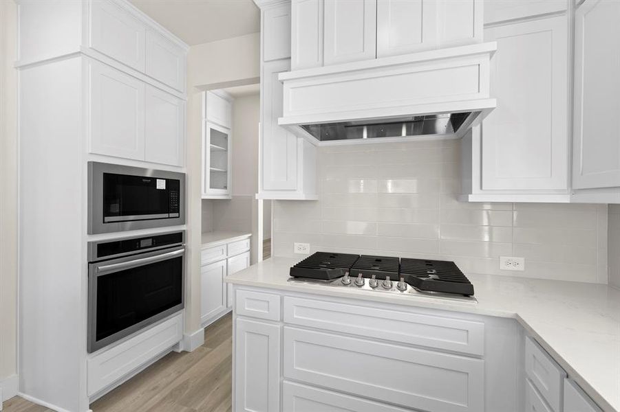 14. 6225 Mulberry - Kitchen (4)