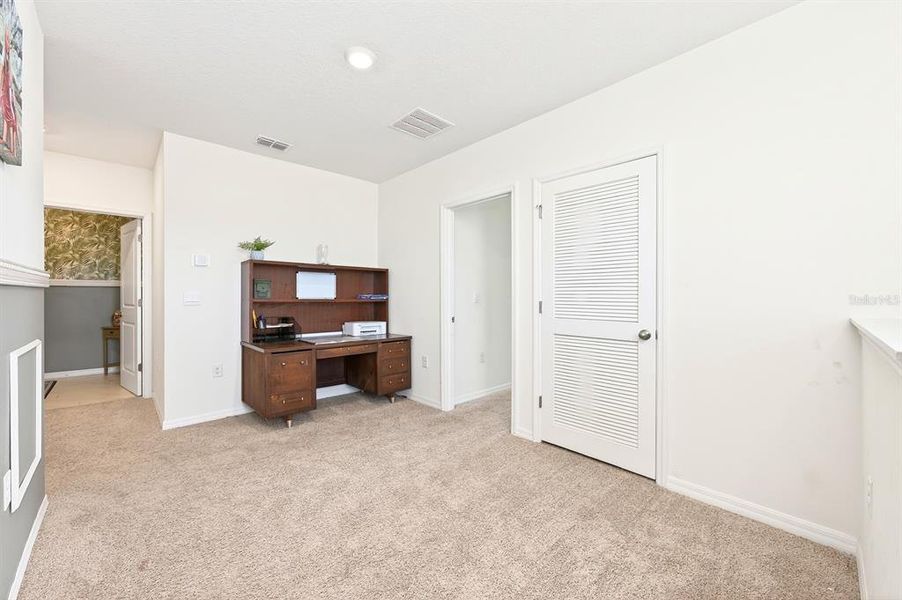 Furnished interior view inside a new home in Magnolia Pointe, Umatilla (Image 14).