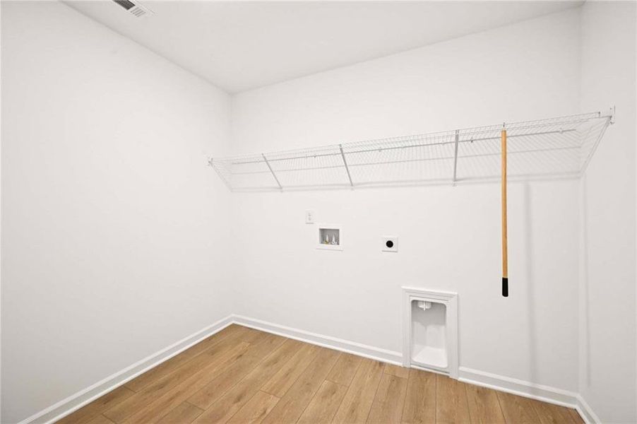 Spacious, unfurnished interior of a new home in Creekside, Dawsonville (Image 41). Spacious, unfurnished interior of a new home in Creekside, Dawsonville (Image 41).